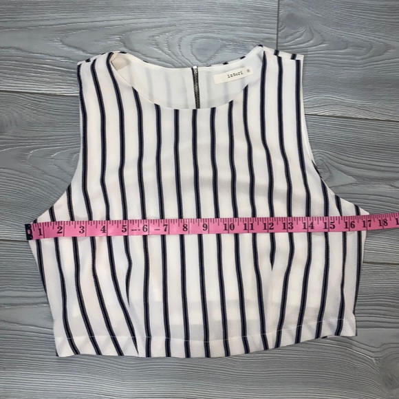 2-Piece Set - Picture 4 of 10